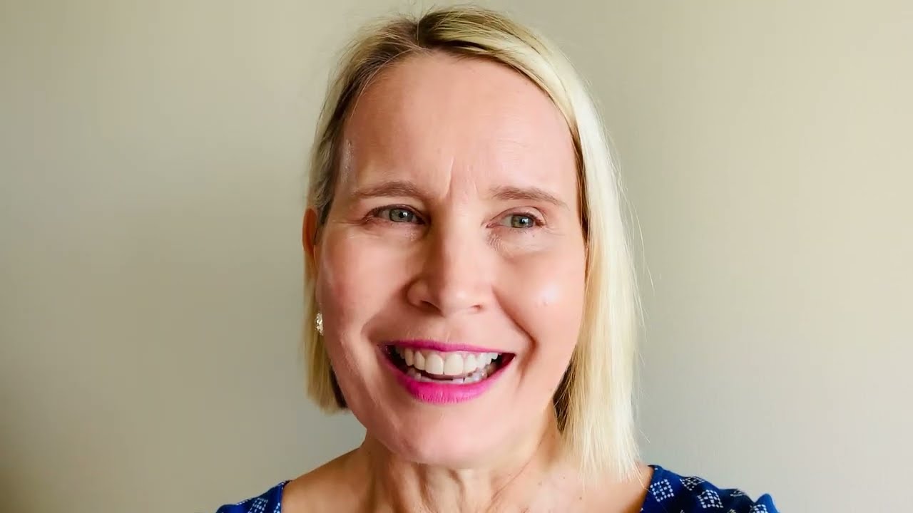 Karen Jacobsen, the voice of Siri